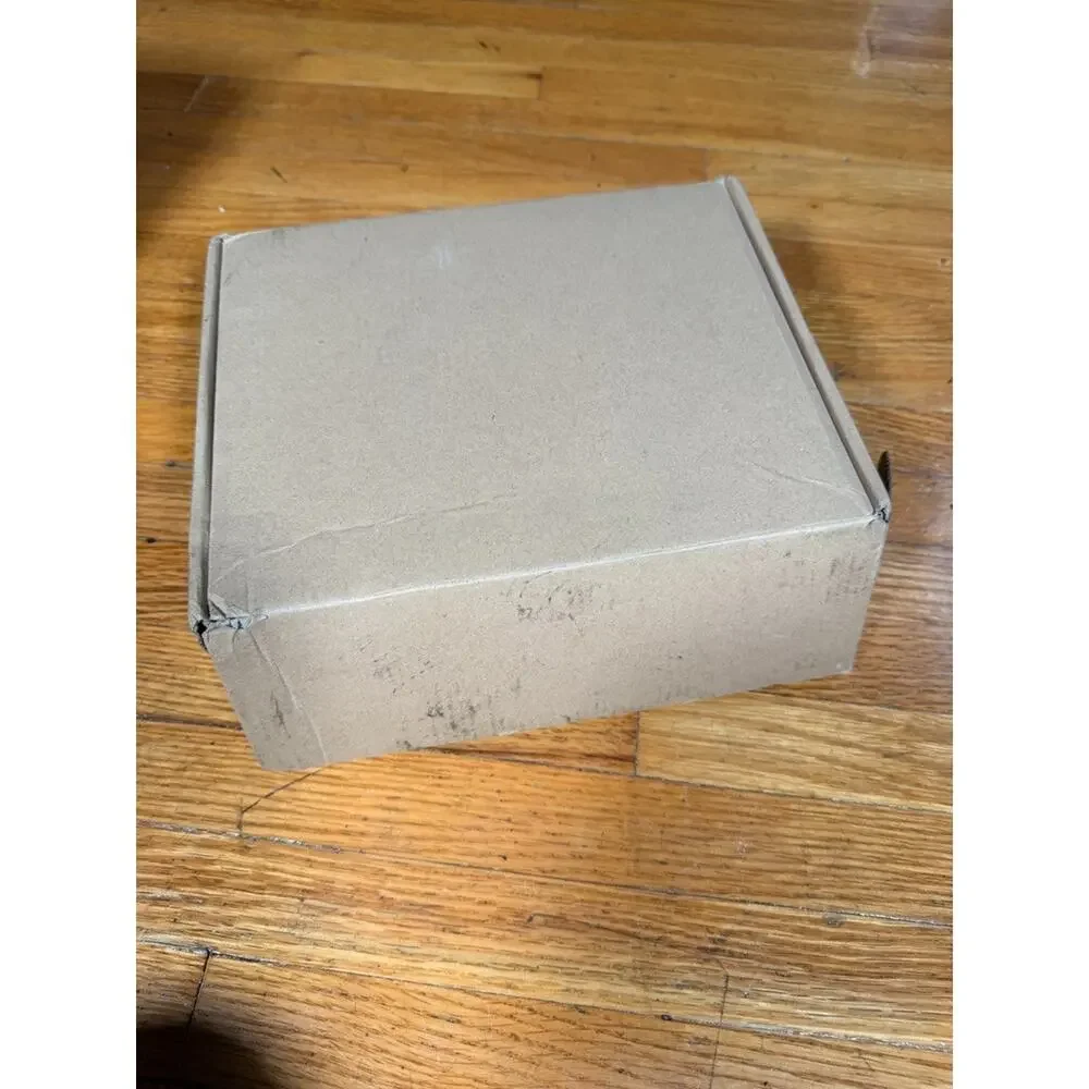 Unbranded set 12